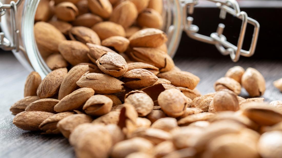 Almond The Ultimate Guide Health Benefits, Culinary Uses and Growing Trends