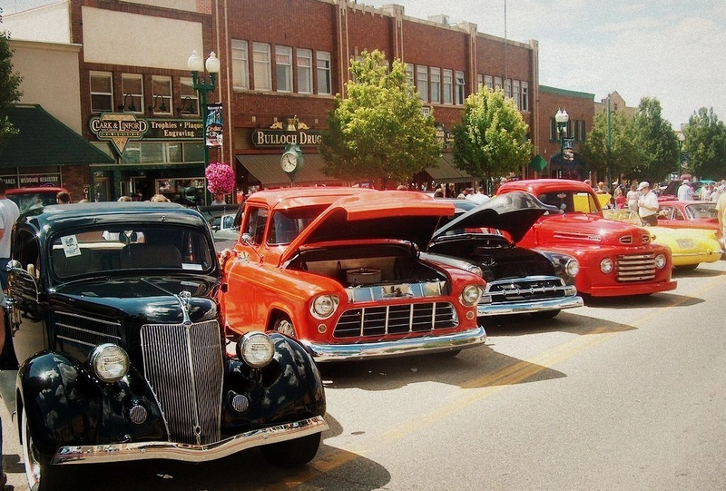 ANNUAL JULY JAMBOREE CAR SHOW Spotlight: B2B Essentials - 2