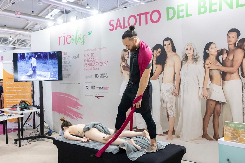 Why Attend Rome International Aesthetics ? B2B Intro - 2