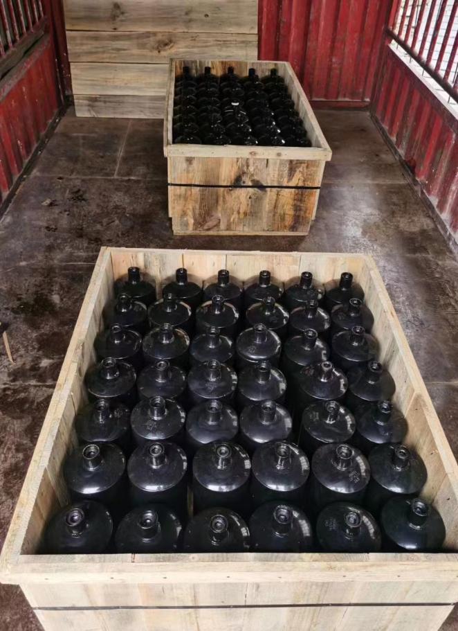 Pure Red Mercury, Silver Liquid Mercury 99.99 Purity..