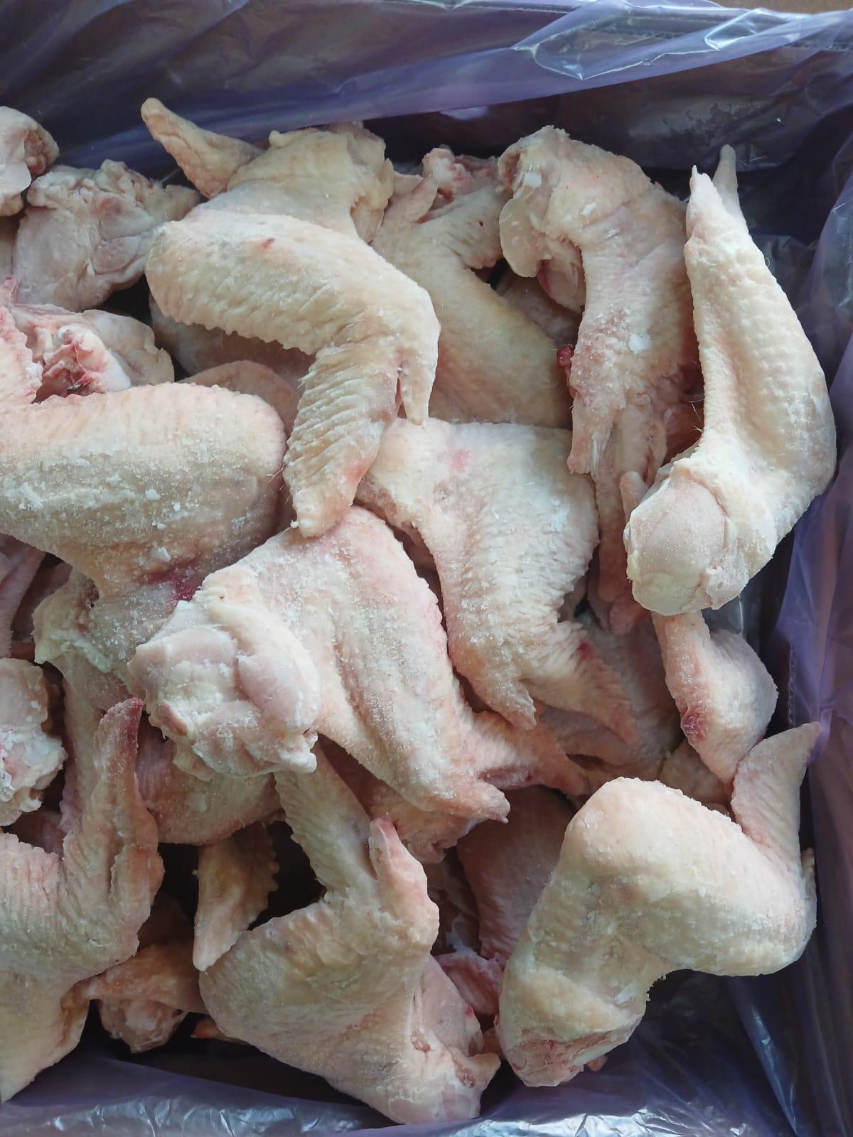 Frozen heavy hen Chicken wings; frozen heavy hen chicken quarters