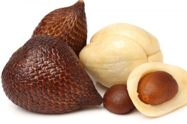 Salak fruit/Snake fruit