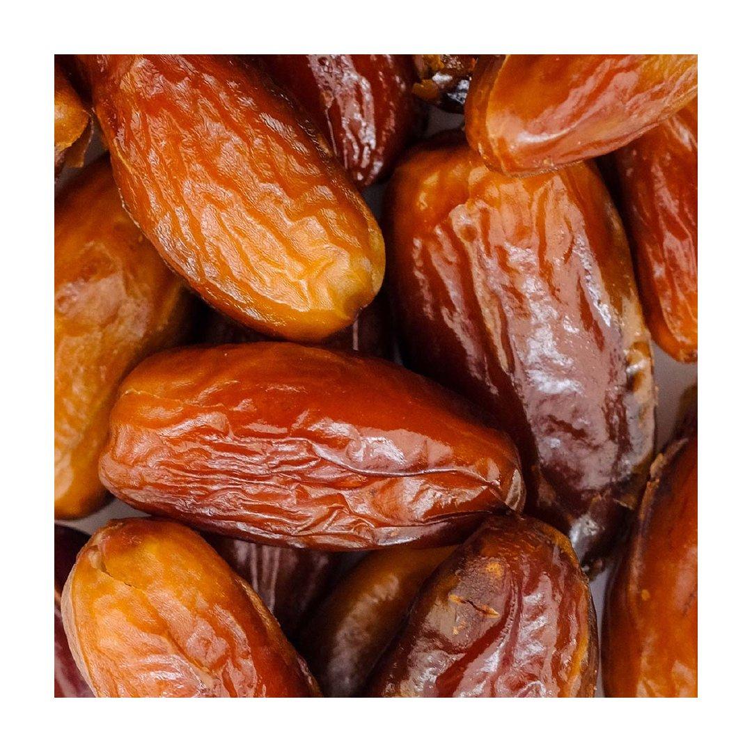 High quality dried dates supplied in large lots for fast global shipment