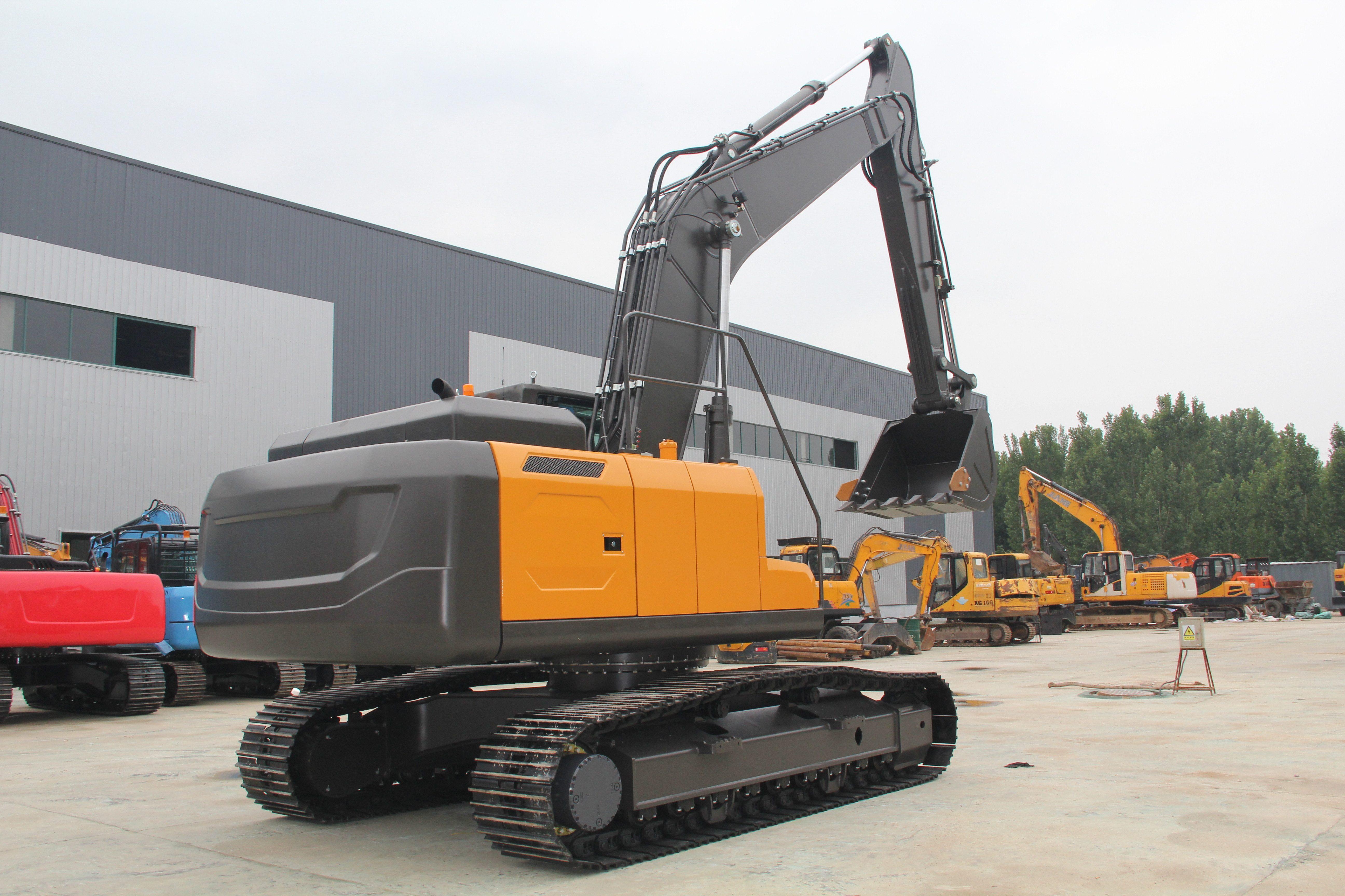 23 ton Crawler Excavator side profile
