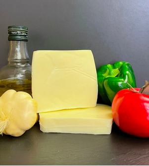 Mozzarella Cheese ,Fresh Cheese ,Cheddar Cheese On Sales.Buy Shredded Mozzarella Cheese/ High Quality Mozzarella Cheese.