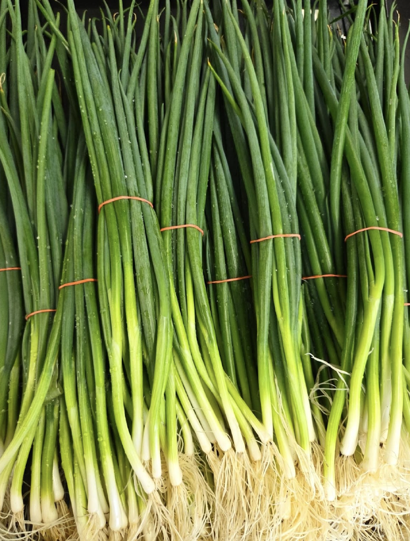 Fresh Green Vegetables Premium Fresh Green Onions Scallions 156g Bunch On Sale
