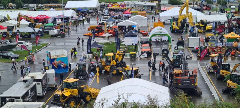 Discover EARTH MOVING EXPO: B2B Event Guide - 1