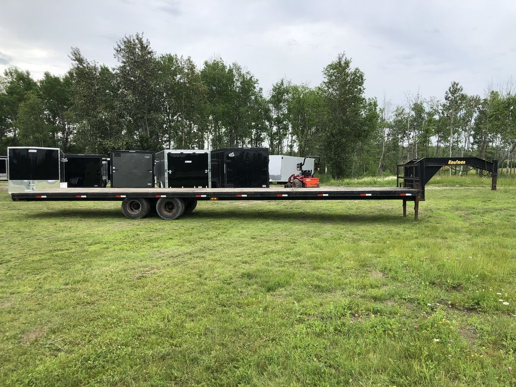 2002 Kaufman Trailers 101X40 Gooseneck Equipment Trailer w/ToolboxContainer Chassis and;