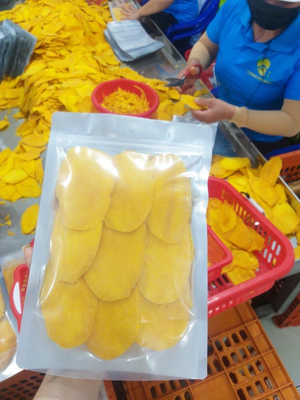 Soft Dried Mango Image 2