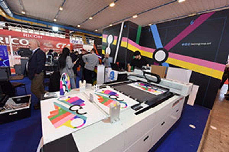 Med Exhibit Print Revealed: B2B Opportunity - 1