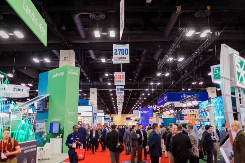 DISTRIBUTECH International Spotlight: B2B Essentials - 1