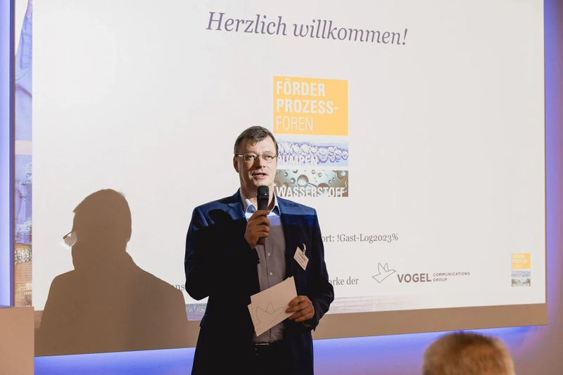FÖRDERPROZESS-FOREN Spotlight: B2B Essentials - 1