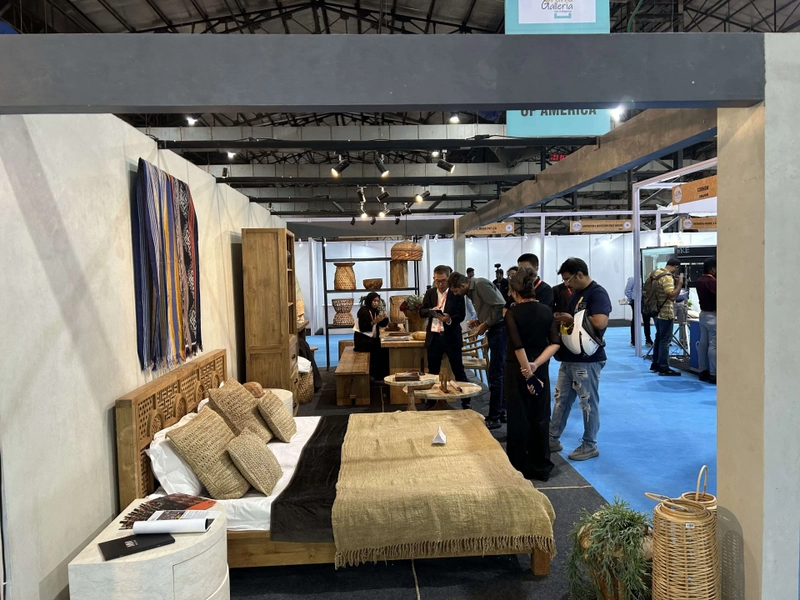 Why Attend World Furniture Expo? B2B Intro - 3