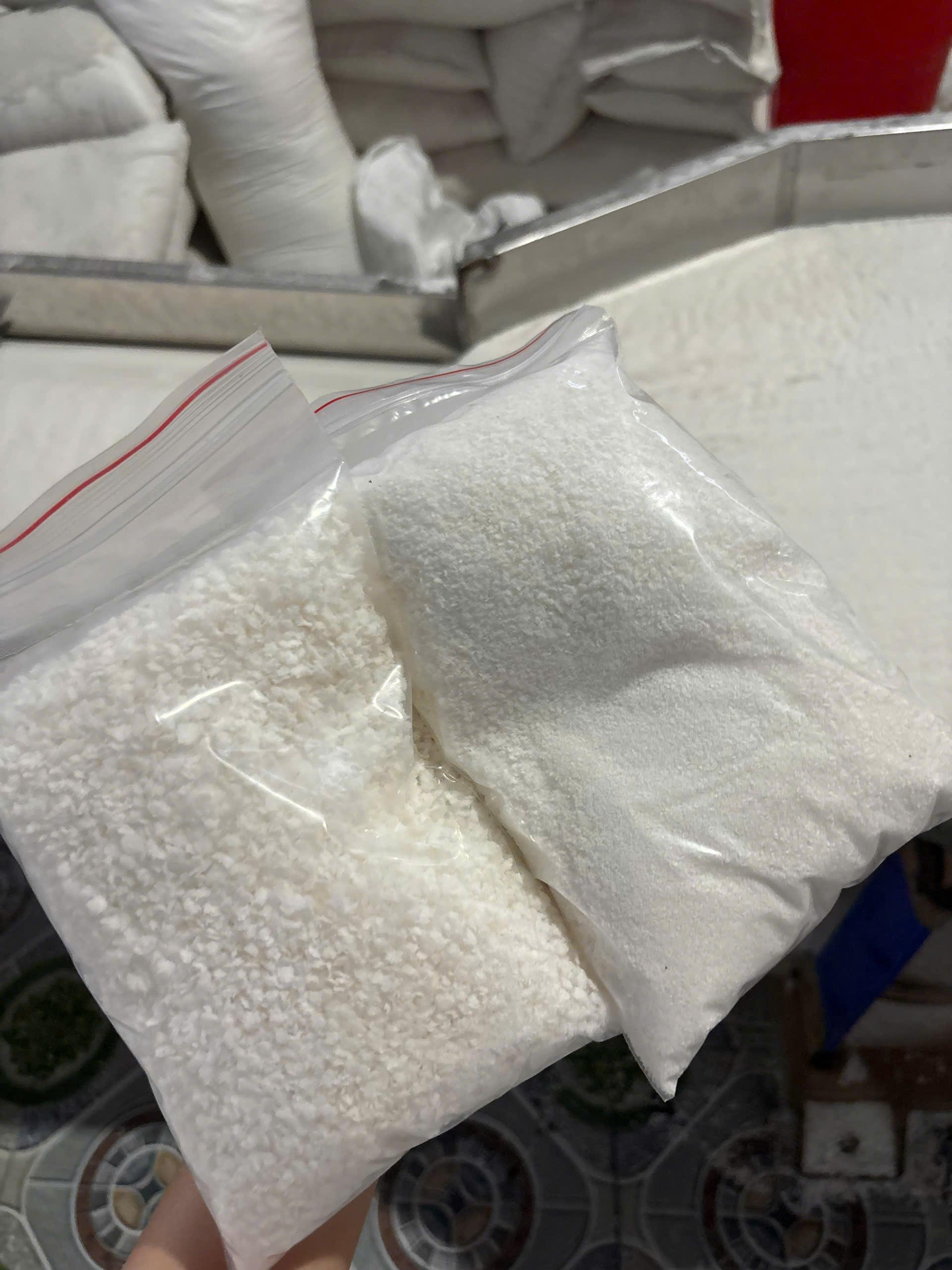 highfat desiccated coconut 63% up