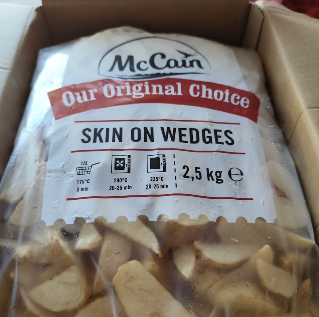 PREMIUM FROZEN POTATOES McCain Potato Wedges – Crispy, Golden & Ready to Serve 1kg & 2.5kg