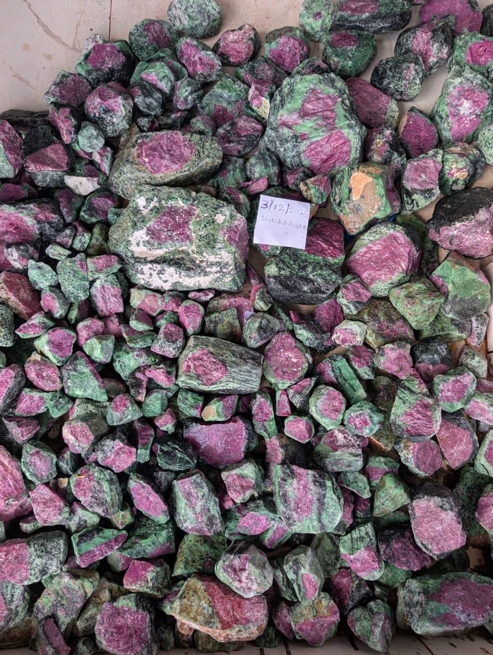 Ruby Zoisite Image 3
