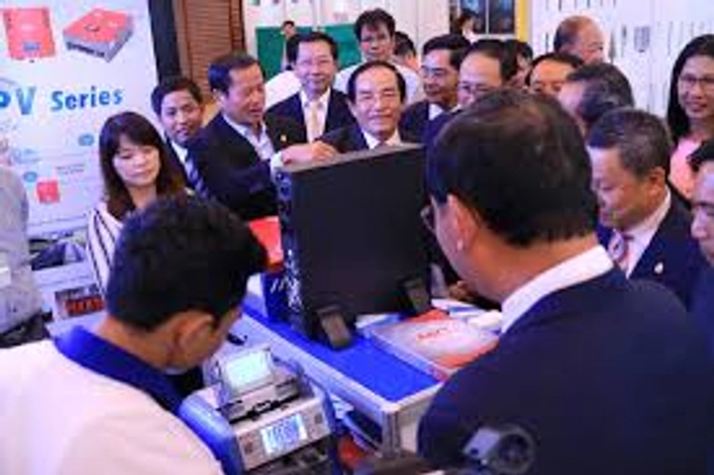 CAMBO P&E LIGHT Revealed: B2B Opportunity - 3