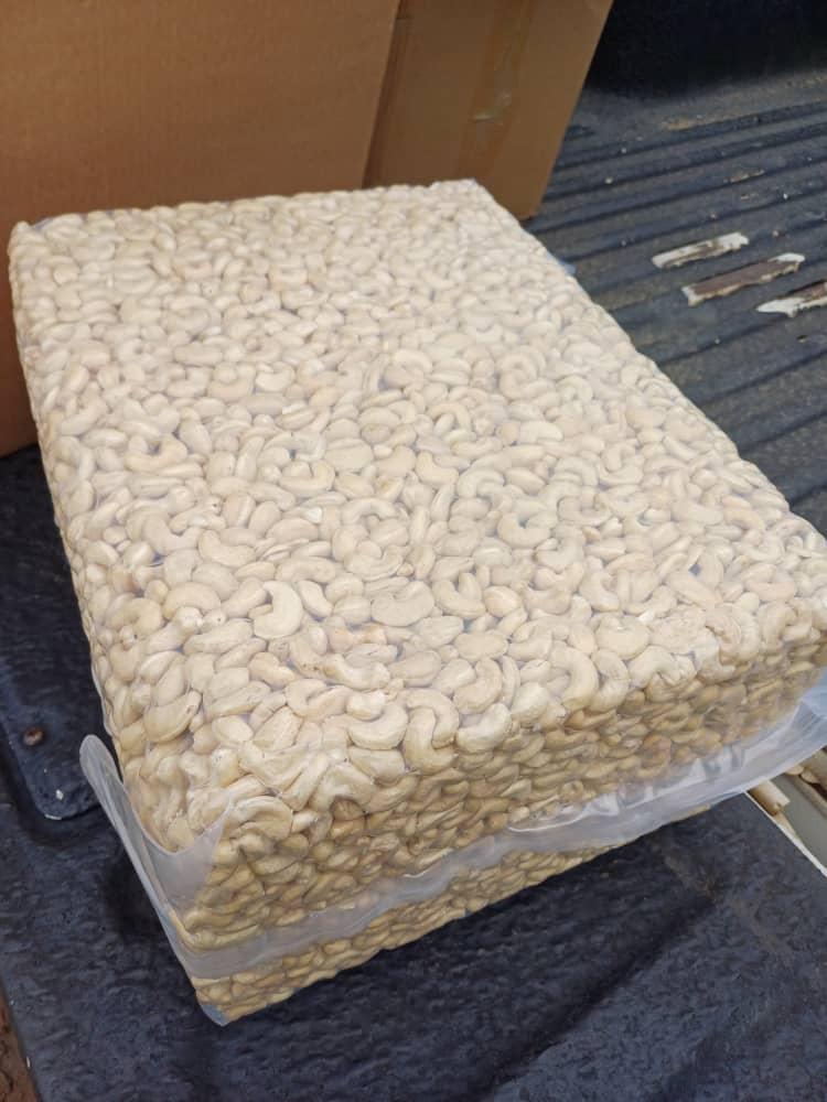 Cashew Nuts Image 3