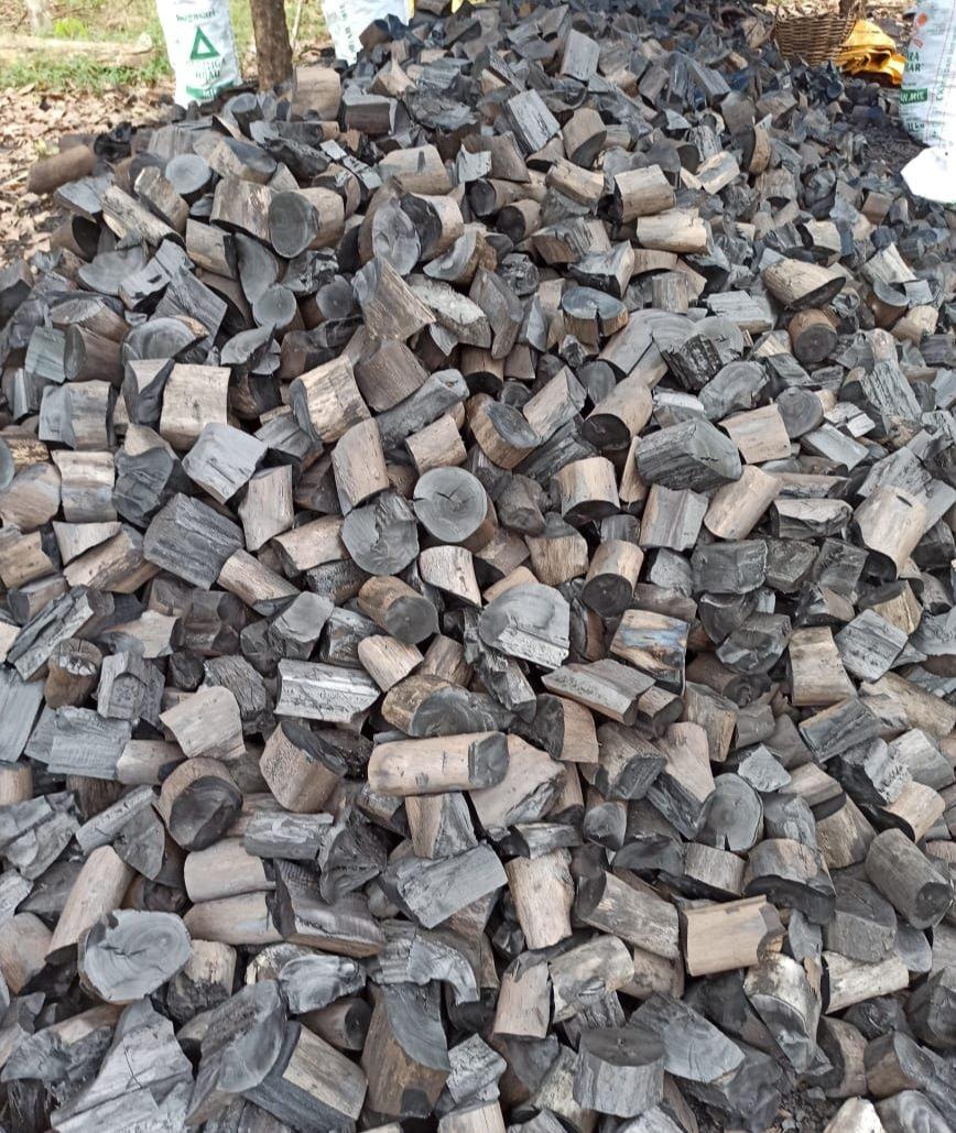 HARDWOOD LUMP CHARCOAL Form Lump Type LUMP CHARCOAL Packaging PP BAGS 20 KG Primary Applications Bbq, Industrial Use Source Sustainably Sourced Tropical Hardwoods