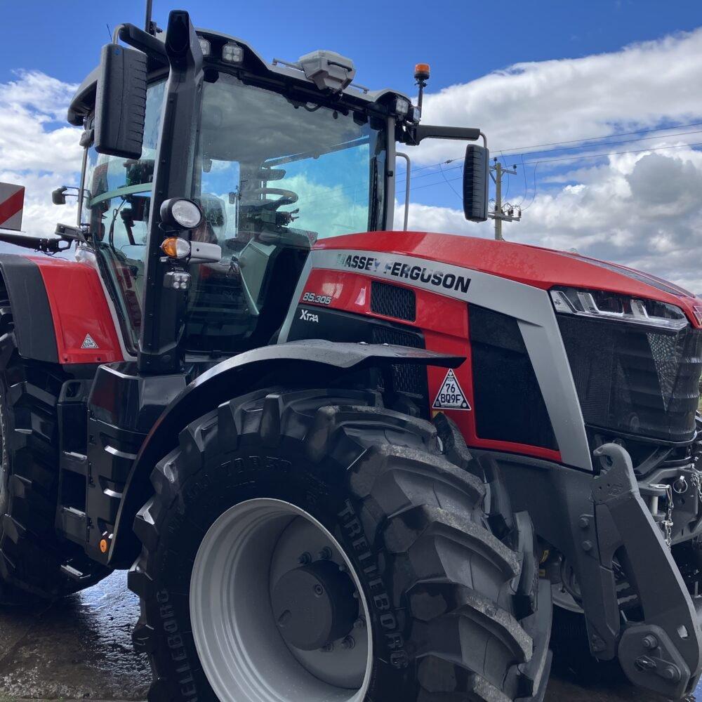 MF 8S 305 XTRA DVT EXCLUSIVE SPEC