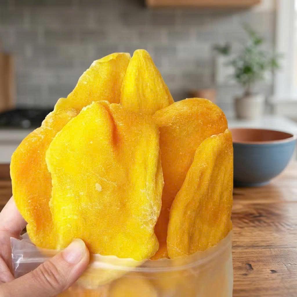 No Added Sugar Cold-Dried Mango Slices Water-Preserved Naturally Sweet Chewy Tropical Fruit Snack Bulk Wholesale Vietnam