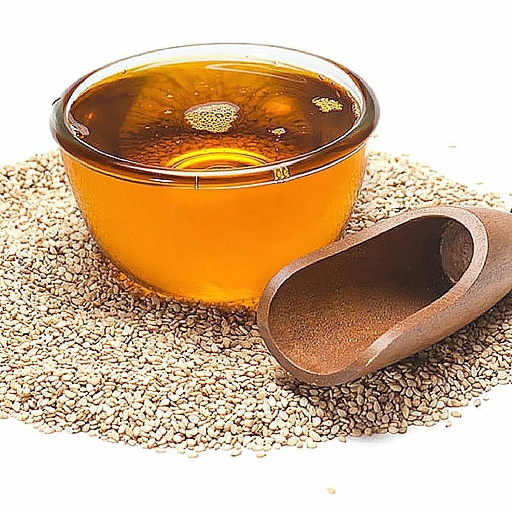 Hulled Sesame Seeds Premium Export-Quality Hulled Sesame Seeds Carefully Processed and Cleaned for International Food Production, Bakery Applications, Tahini Manufacturing, Cooking Oil Extraction, and Wholesale Distribution in Large Commercial Quantities  Unhulled Sesame Seeds Natural Export-Grade Unhulled Sesame Seeds Rich in Nutrients and Suitable for Oil Processing, Animal Feed Production, Health Food Manufacturing, Traditional Food Applications, and Bulk International Commodity Trade