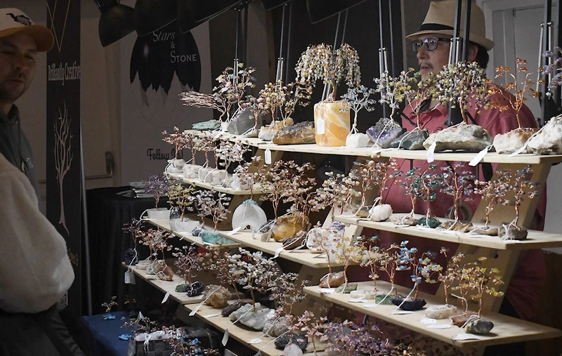 Unlock Abbotsford Rock & Gem Show: Must-Know B2B Event - 3
