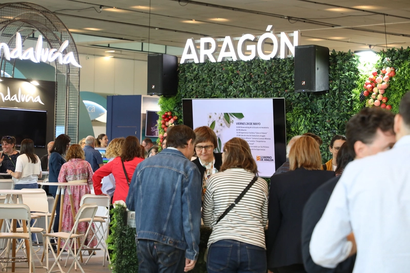 Discover Aratur: B2B Event Guide - 1