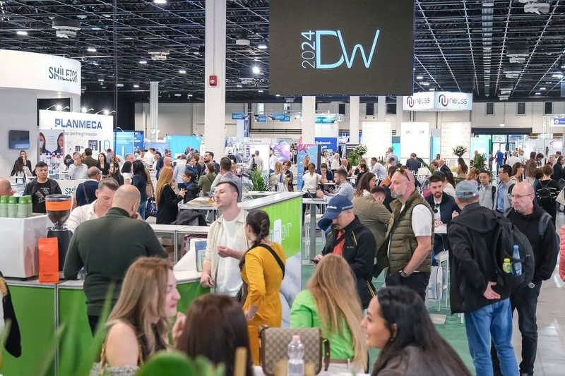 Dental World Spotlight: B2B Essentials - 1