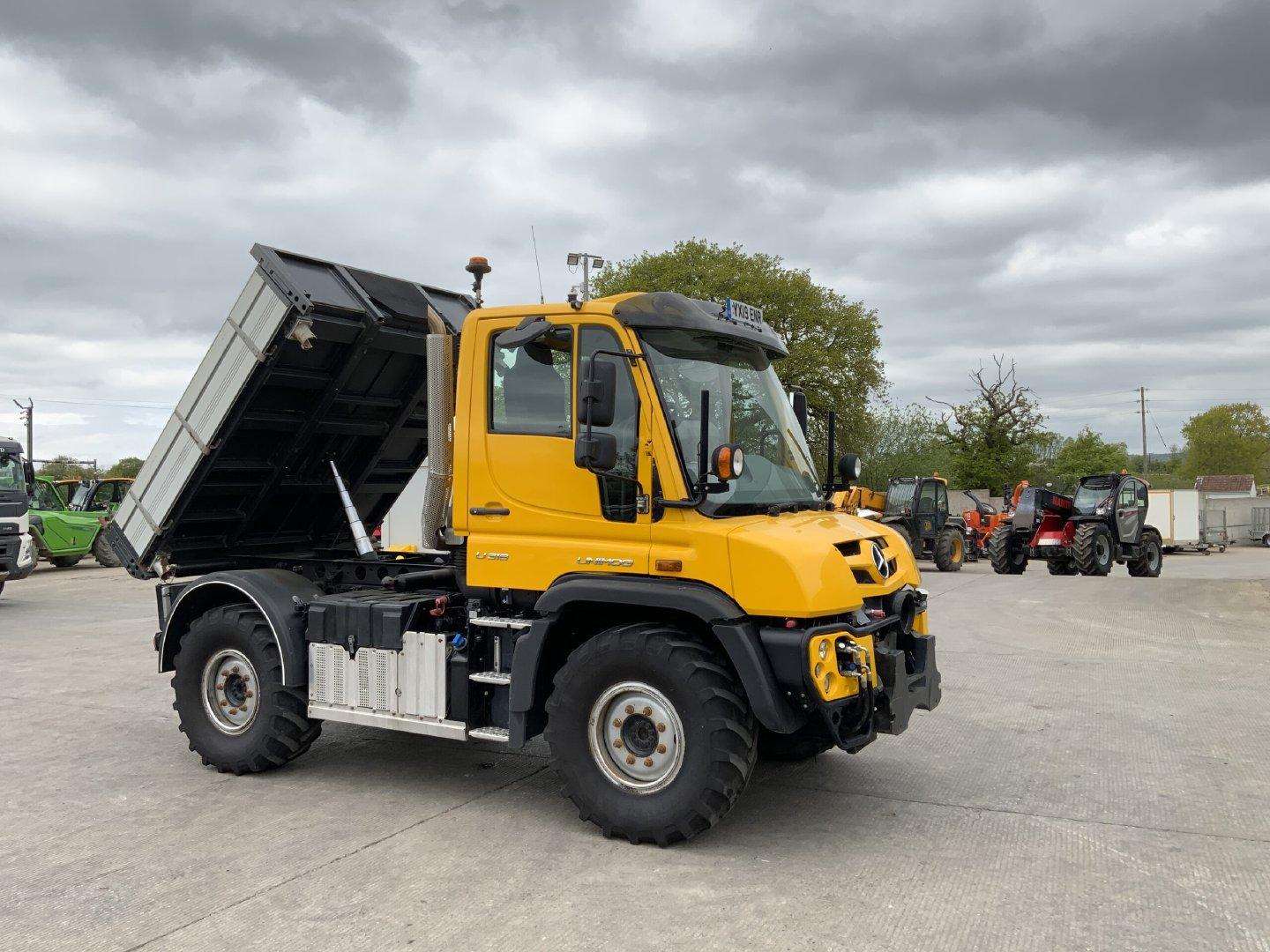 Mercedes-Benz Unimog U318 (ST25547)