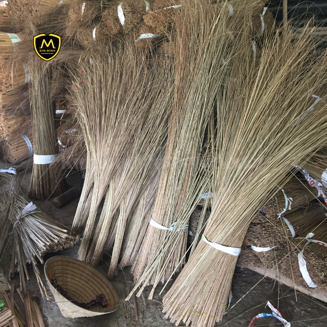 NIPAH BROOM STICKS| COCONUT BROOM STICK WITH LENGTH 95CM-150 CM COMPETITIVE PRICES FROM VIETNAM