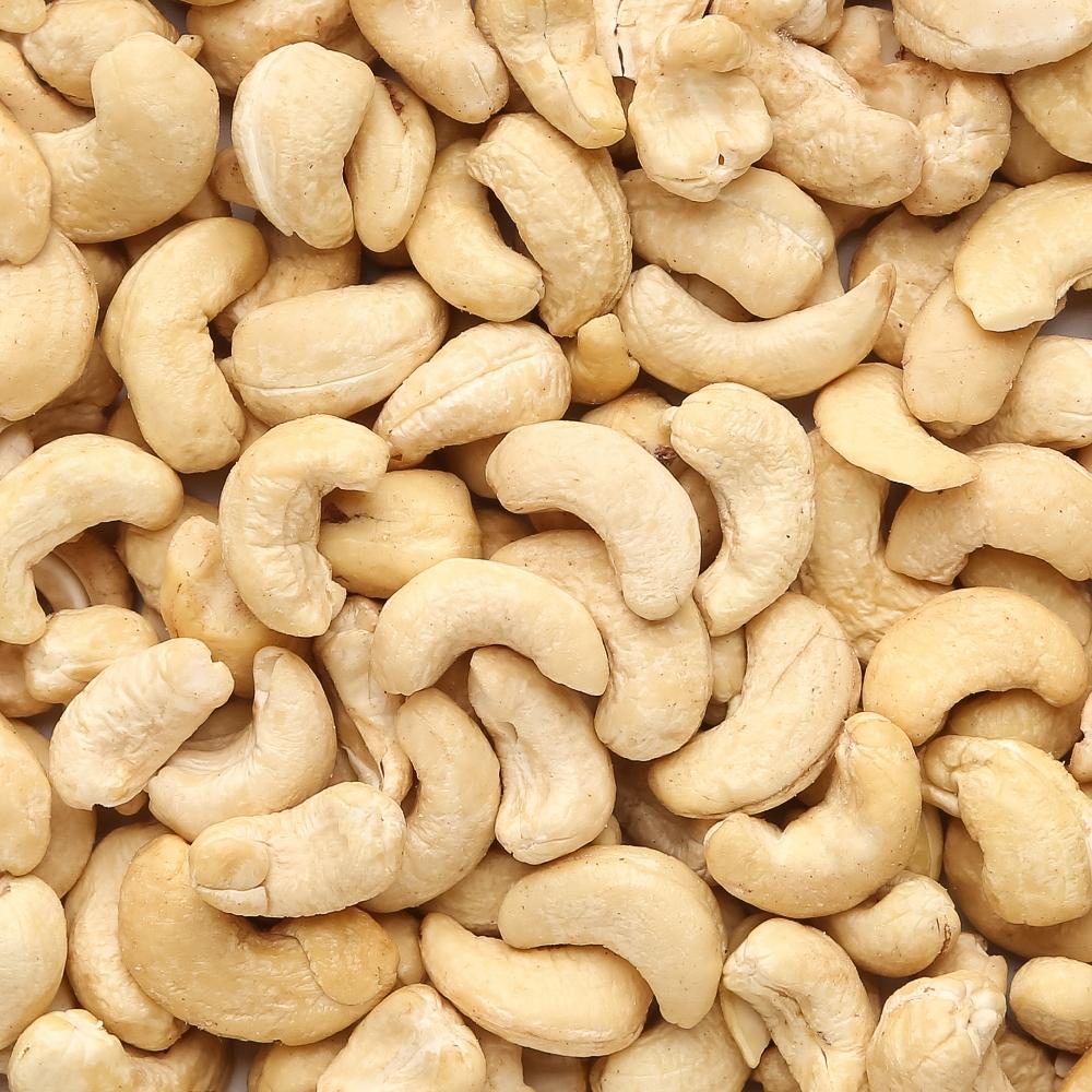 Bulk Shipment Ready Dried Raw Cashew Nuts With Kernel Quality Vacuum Packed For Importers