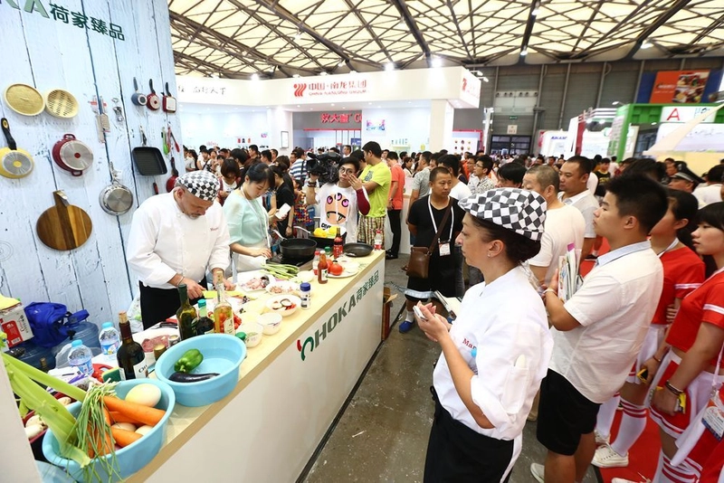 CDA SOUTH CHINA Spotlight: B2B Essentials - 2
