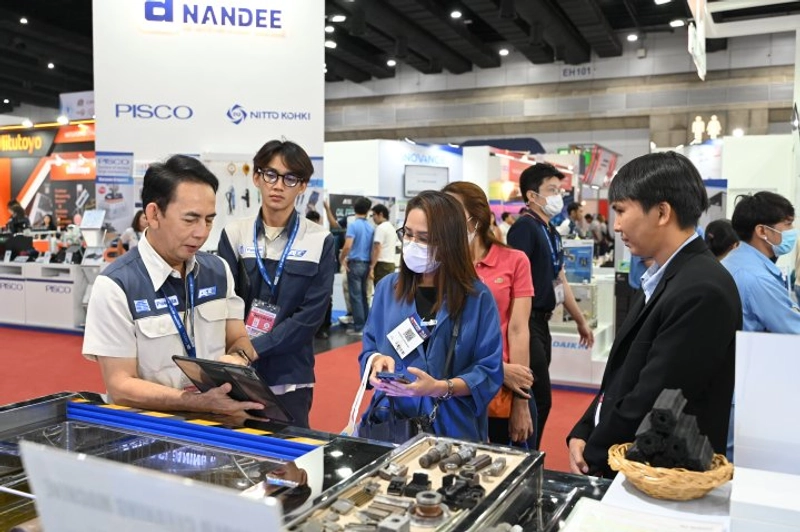 Discover Automotive Manufacturing: B2B Event Guide - 1