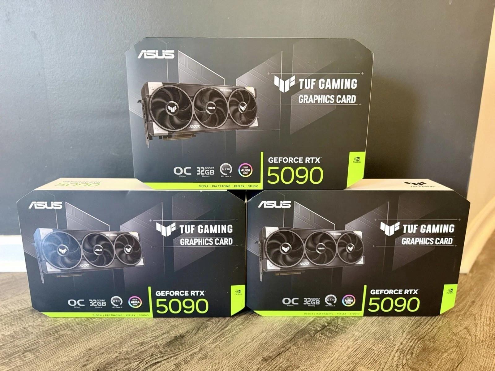 LOT OF 3 NVIDIA GeForce RTX 5090 OC 32GB GPUs ASUS TUF Gaming BRAND NEW SEALED