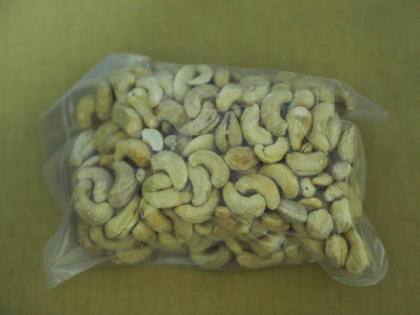 Top 6 Cashew Nut Suppliers in Vietnam in Week 02 of 2025